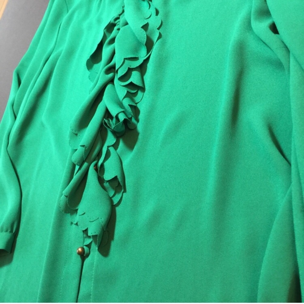 Anthro HD in Paris Kelly Green Ruffle front size 6